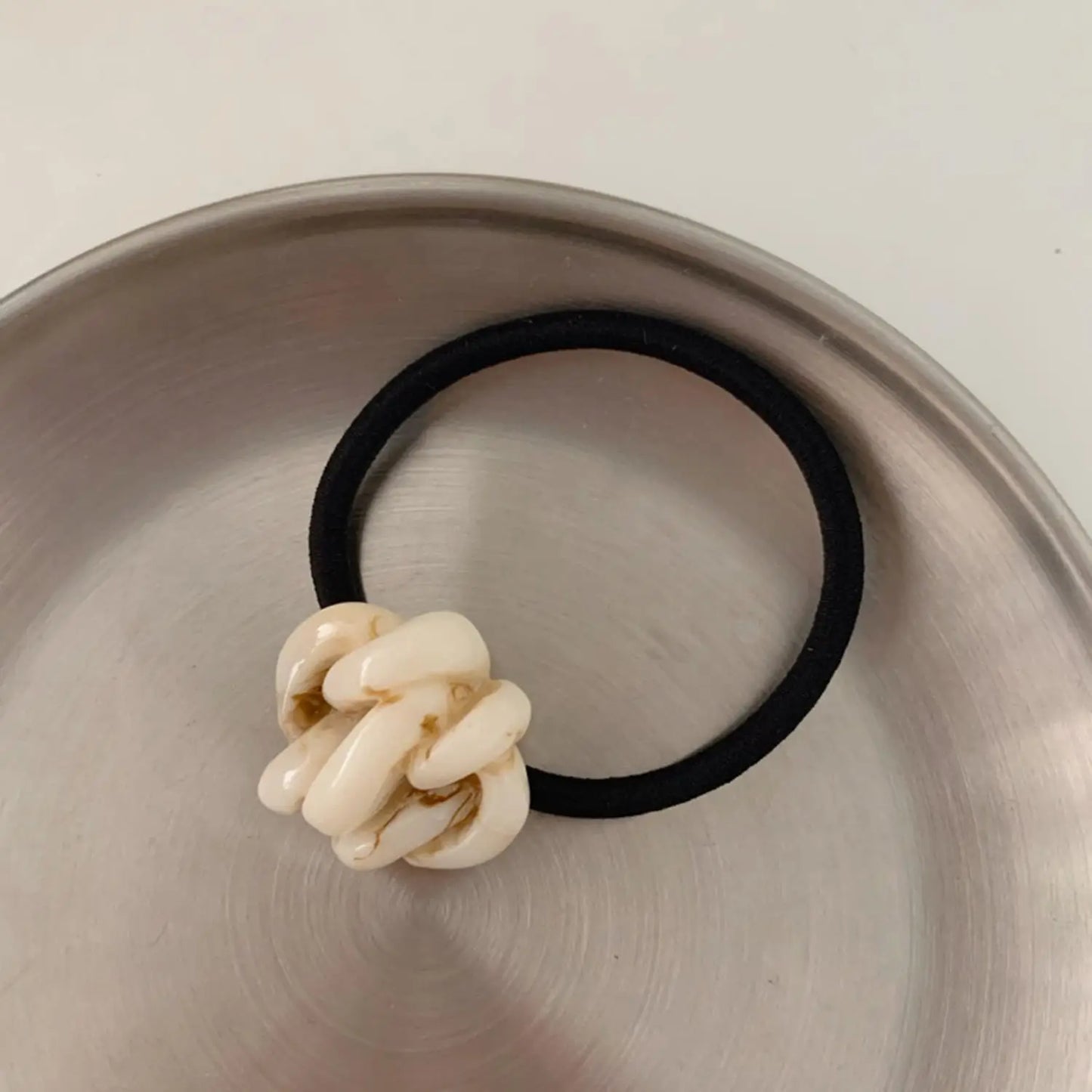 Women's Cute Thread Ball Elastic Hair Tie – Fashion Scrunchie Accessory