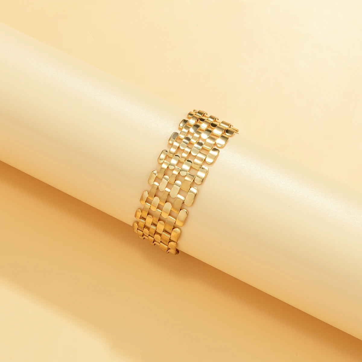 Punk Wide Lattice Chain Bracelet – Trendy Chunky Hand Chain for Women