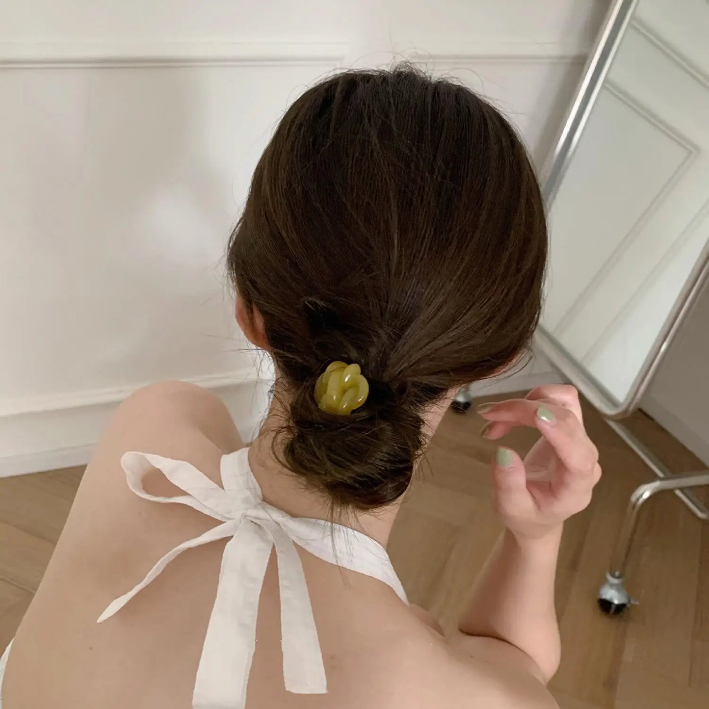 Women's Cute Thread Ball Elastic Hair Tie – Fashion Scrunchie Accessory