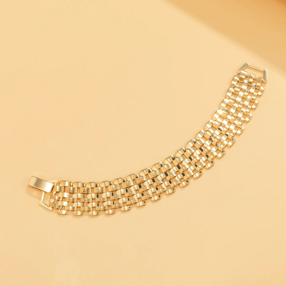 Punk Wide Lattice Chain Bracelet – Trendy Chunky Hand Chain for Women
